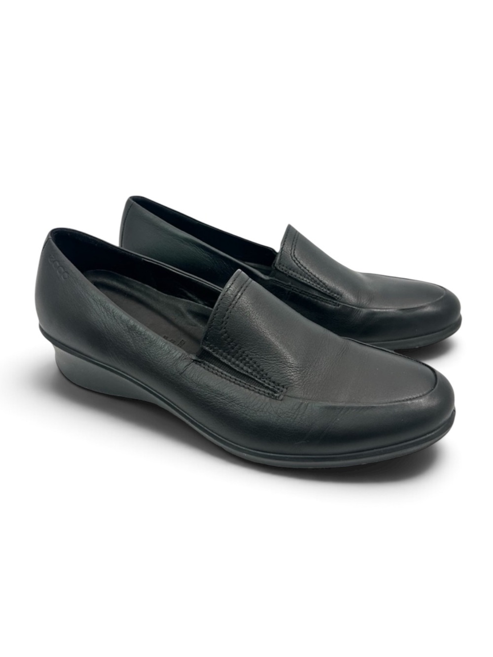 ECCO Felicia Slip-On Wedge Heel Loafer Black Leather Size 39 8-8-5